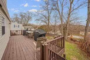 87 Flyers Dr, Norwich, CT 06360 - Photo 5