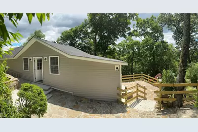 22 Hemlock Trail, Newtown, CT 06482 - Photo 3