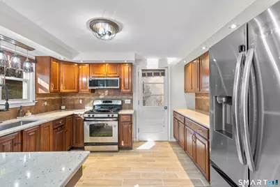 170 Dayl Drive, Berlin, CT 06037 - Photo 7