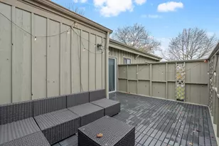 129 Webster Ct, Newington, CT 06111 - Photo 35