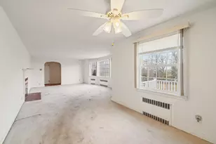 349 Amity Rd, Bethany, CT 06524 - Photo 5