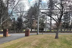 281 Roxbury Rd, Stamford, CT 06902 - Photo 5