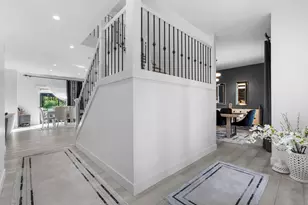 6 Vinnie Dr, Wethersfield, CT 06109 - Photo 9