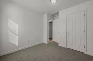 90 Midway Oval, Groton, CT 06340 - Photo 21