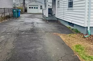 1002 Winchester Ave, Hamden, CT 06517 - Photo 3