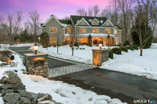 21 Ravenglass Dr, Stamford, CT 06903 - Photo 1