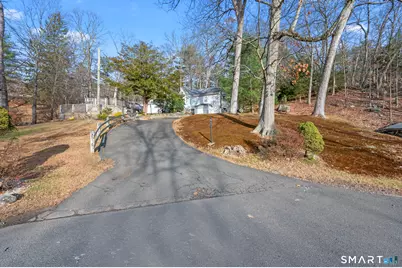 10 Old Waterbury Road, Middlebury, CT 06762 - Photo 1