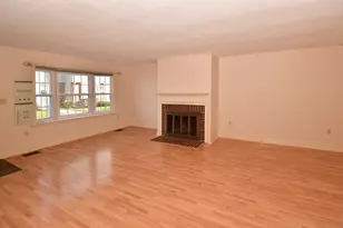 7 Barrington Dr, Wethersfield, CT 06109 - Photo 5