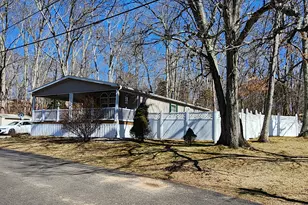 43 Evergreen Park, Clinton, CT 06413 - Photo 1