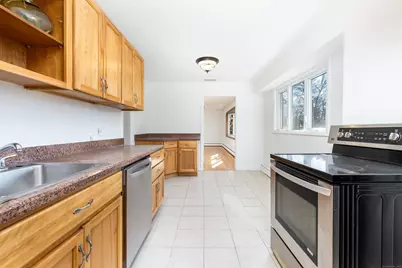 42 Avery Road, Newington, CT 06111 - Photo 13