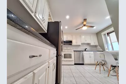 238 Skyview Drive #238, Cromwell, CT 06416 - Photo 5