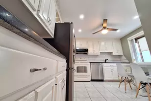 238 Skyview Dr, Cromwell, CT 06416 - Photo 5