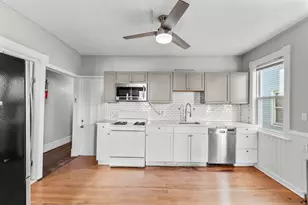 394 Gregory St, Bridgeport, CT 06604 - Photo 5