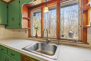 250 Long Hill St, East Hartford, CT 06108 - Photo 15