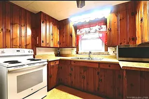 131 Greenwood St, Watertown, CT 06795 - Photo 7