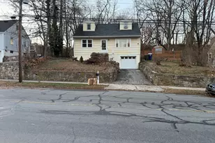 360 Vincellette St, Bridgeport, CT 06606 - Photo 1