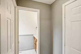 63 Duncaster Rd, Bloomfield, CT 06002 - Photo 13