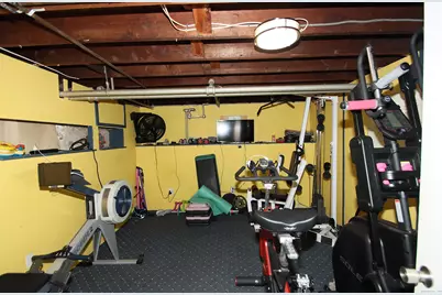 2 Treadwell Street, West Haven, CT 06516 - Photo 29