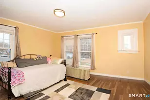 2 Treadwell St, West Haven, CT 06516 - Photo 23