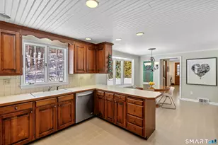 60 Berwyn Rd, West Hartford, CT 06107 - Photo 9