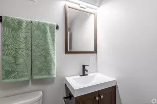 [Address not provided], Hartford, CT 06120 - Photo 5