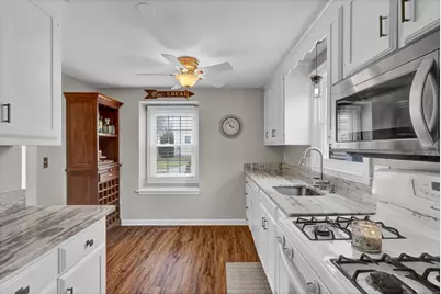 31 Hubbard Run Drive #31, Glastonbury, CT 06033 - Photo 11