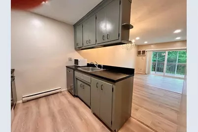 213 Baxter Road #APT B, Mansfield, CT 06268 - Photo 3