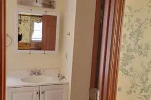 1 Barristers Ct, Meriden, CT 06451 - Photo 9