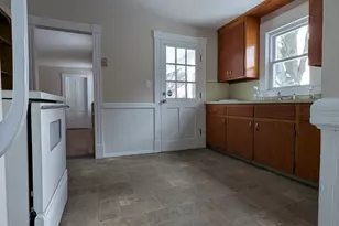 86 Main St, East Windsor, CT 06016 - Photo 3