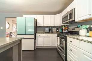 49 Pennsylvania Ave, Montville, CT 06370 - Photo 15