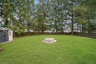 49 Pennsylvania Ave, Montville, CT 06370 - Photo 33