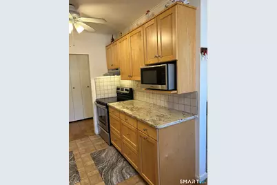 1700 Broadbridge Avenue #A14, Stratford, CT 06614 - Photo 5