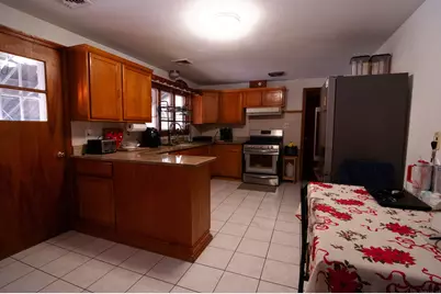 30 Adeline Avenue, Bristol, CT 06010 - Photo 7