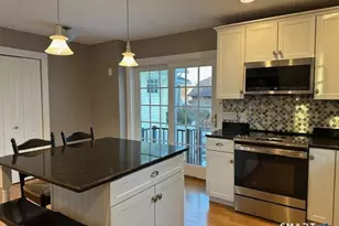 1 Fernwood St, Wethersfield, CT 06109 - Photo 5