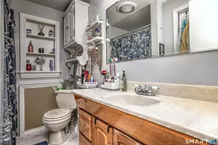 316 Goldenrod Ave, Bridgeport, CT 06606 - Photo 29