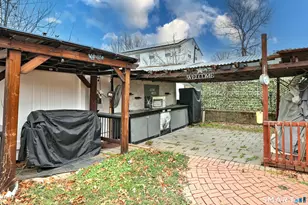 316 Goldenrod Ave, Bridgeport, CT 06606 - Photo 5