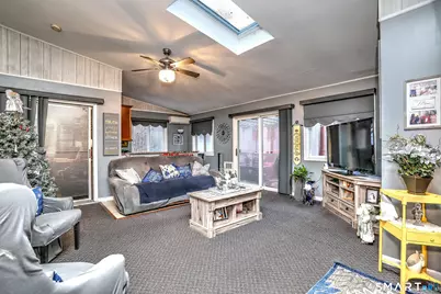 316 Goldenrod Avenue, Bridgeport, CT 06606 - Photo 19