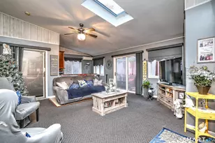 316 Goldenrod Ave, Bridgeport, CT 06606 - Photo 19