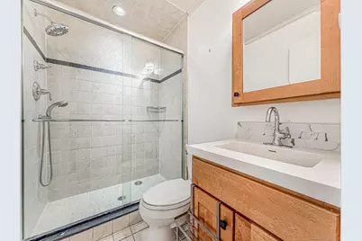 202 Soundview Avenue #5, Stamford, CT 06902 - Photo 9