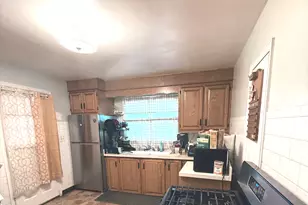 562 Piedmont St, Waterbury, CT 06706 - Photo 5