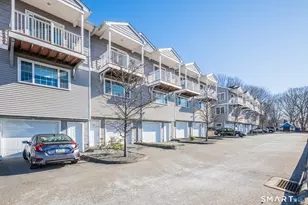 330 Crystal Ave, New London, CT 06320 - Photo 5