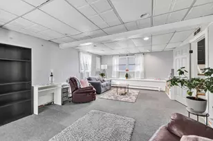 195 Meadow Park Dr, Milford, CT 06461 - Photo 19