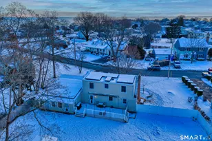 61 Ryegate Terrace, Stratford, CT 06615 - Photo 5