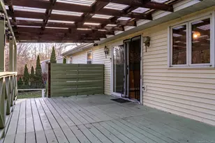 142 Starr St, Norwich, CT 06360 - Photo 21