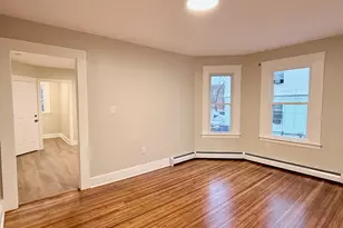 69 South St, Hartford, CT 06114 - Photo 5