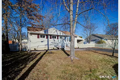 43 Contact Drive, West Haven, CT 06516 - Photo 3