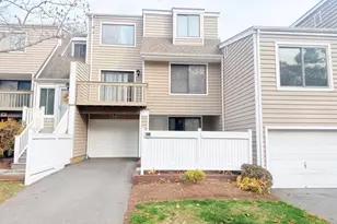 433 Thoreau Rd, Branford, CT 06405 - Photo 1