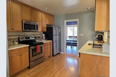 856 Shagbark Drive, Orange, CT 06477 - Photo 5