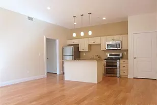 390 Boston Neck Rd, Suffield, CT 06078 - Photo 7