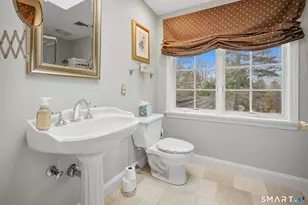 47 Hillsboro Dr, West Hartford, CT 06107 - Photo 37